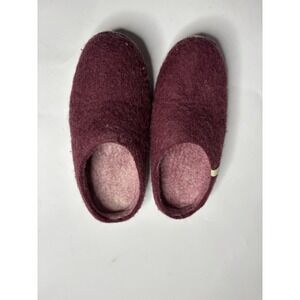 Egos Rusty Red Wool Slip Ons or House Slippers Leather Soles Women's 7.5 EU 38
